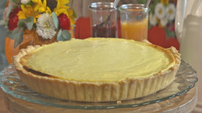 Käsetarte mit verschiedenen Grützen